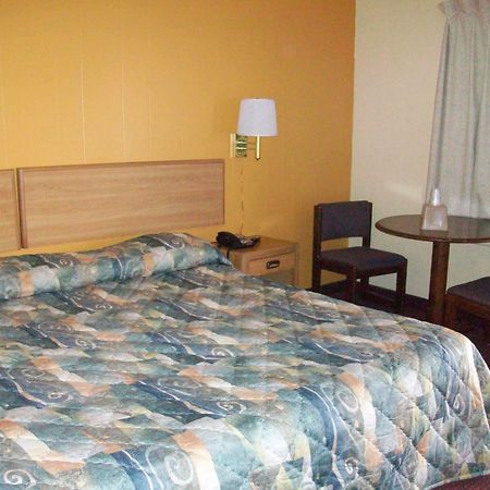 Hilander Park Skyland Inn - Bristol מראה חיצוני תמונה