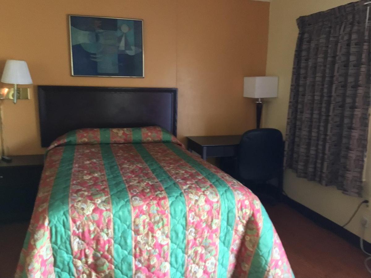 Hilander Park Skyland Inn - Bristol מראה חיצוני תמונה