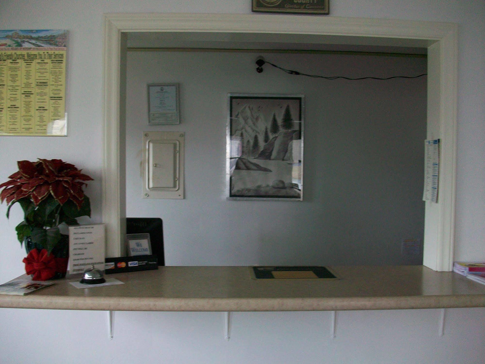Hilander Park Skyland Inn - Bristol מראה חיצוני תמונה