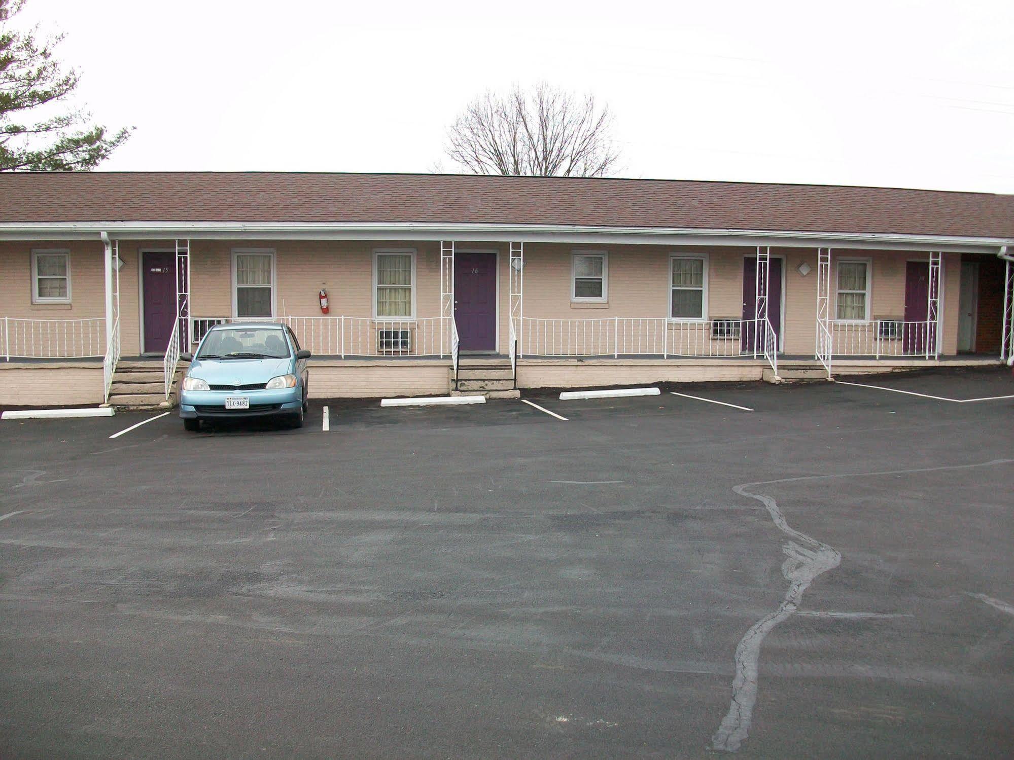 Hilander Park Skyland Inn - Bristol מראה חיצוני תמונה